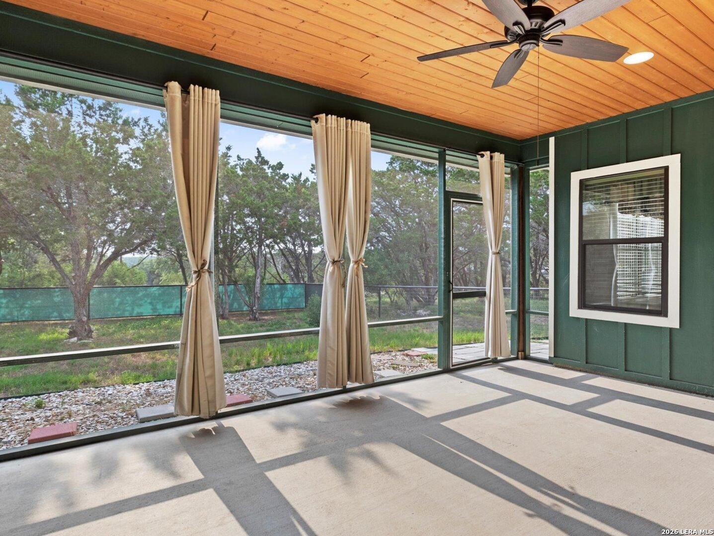 774 Mockingbird Cove Spring Branch, TX 78070 - Photo 12 of 38