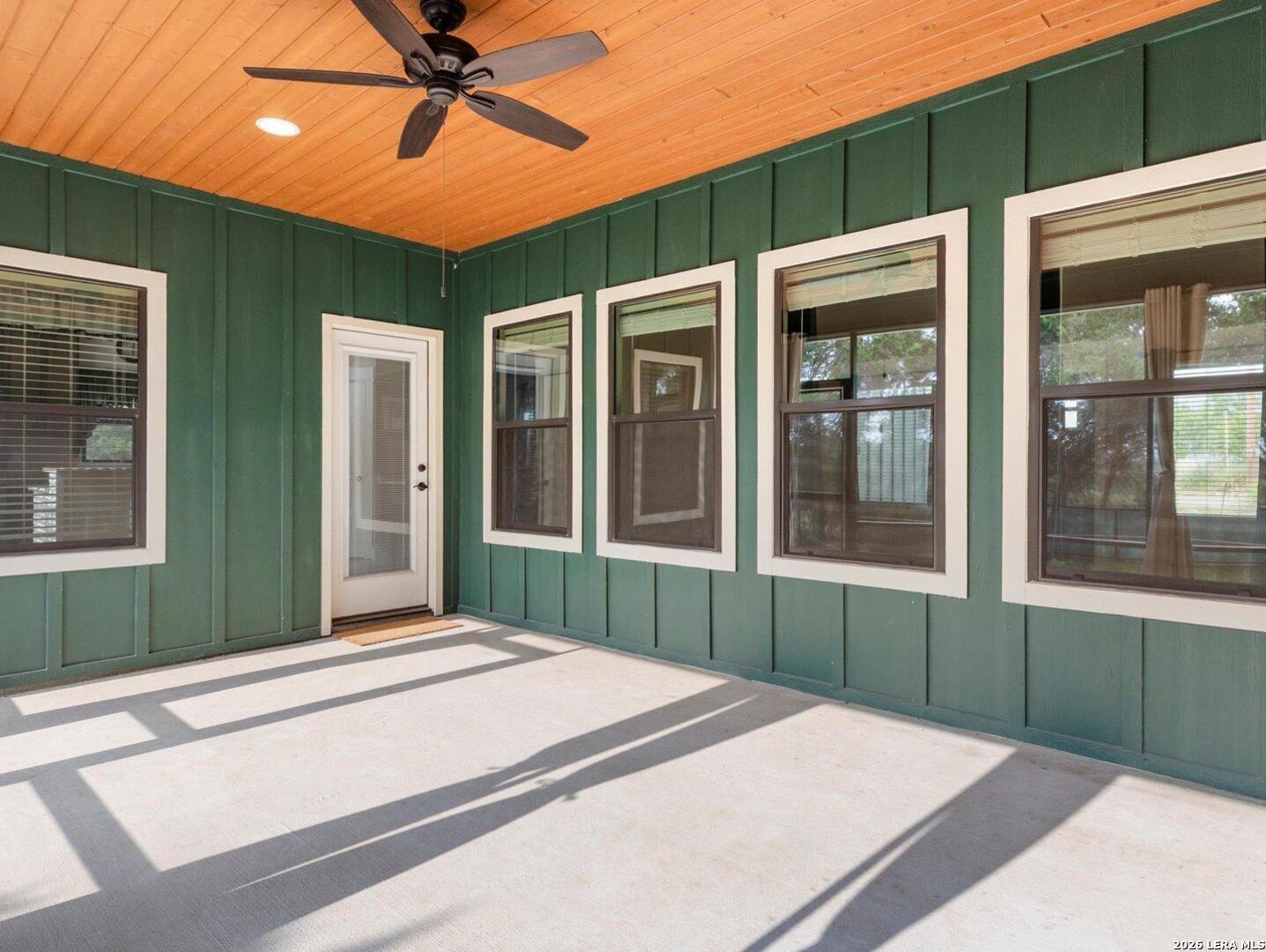 774 Mockingbird Cove Spring Branch, TX 78070 - Photo 13 of 38