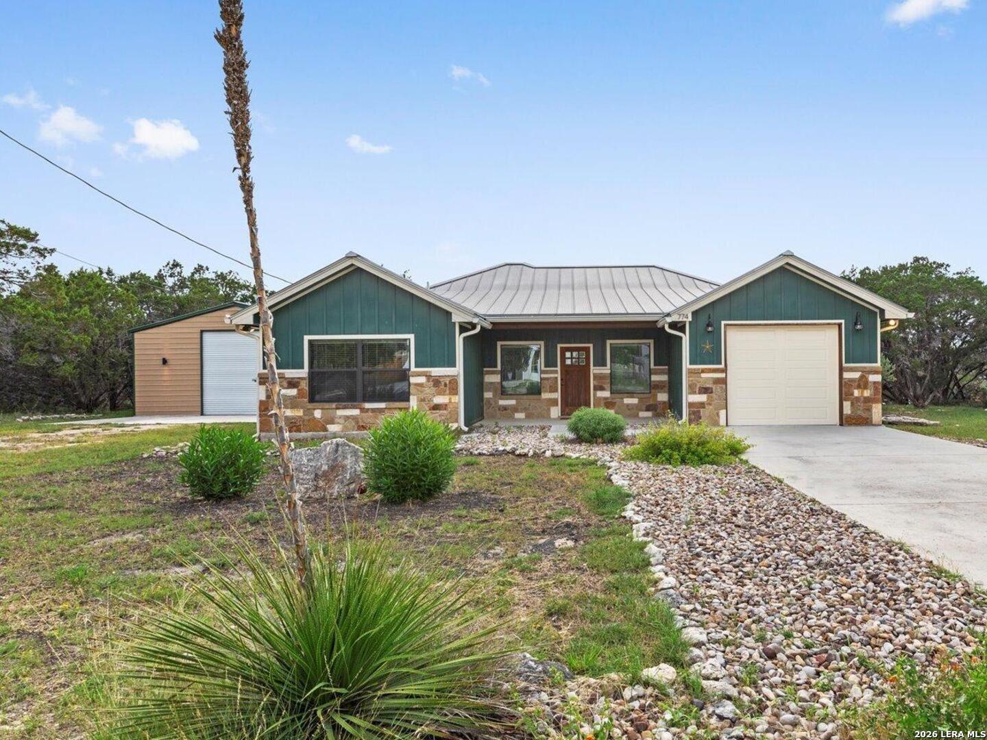 774 Mockingbird Cove Spring Branch, TX 78070 - Photo 4 of 38