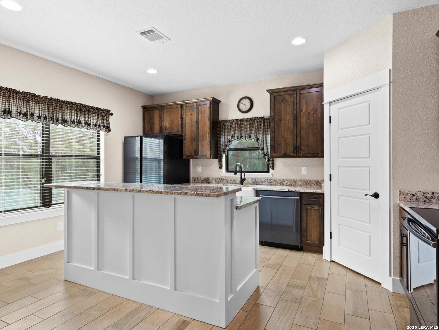 774 Mockingbird Cove Spring Branch, TX 78070 - Photo 9 of 38