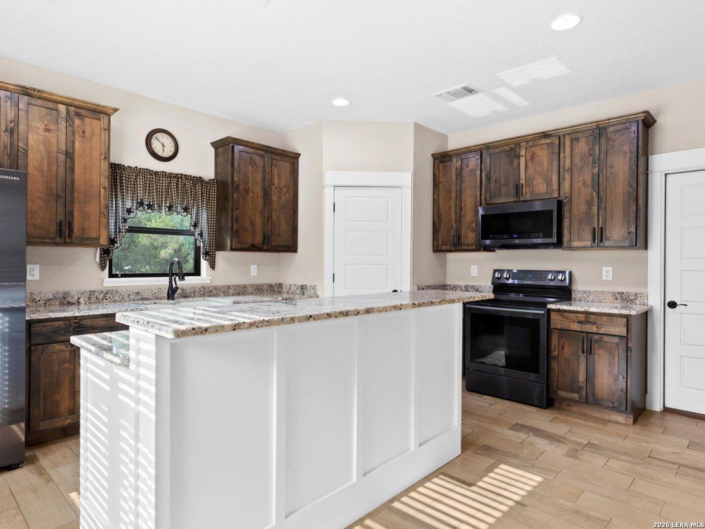 774 Mockingbird Cove Spring Branch, TX 78070 - Photo 10 of 38