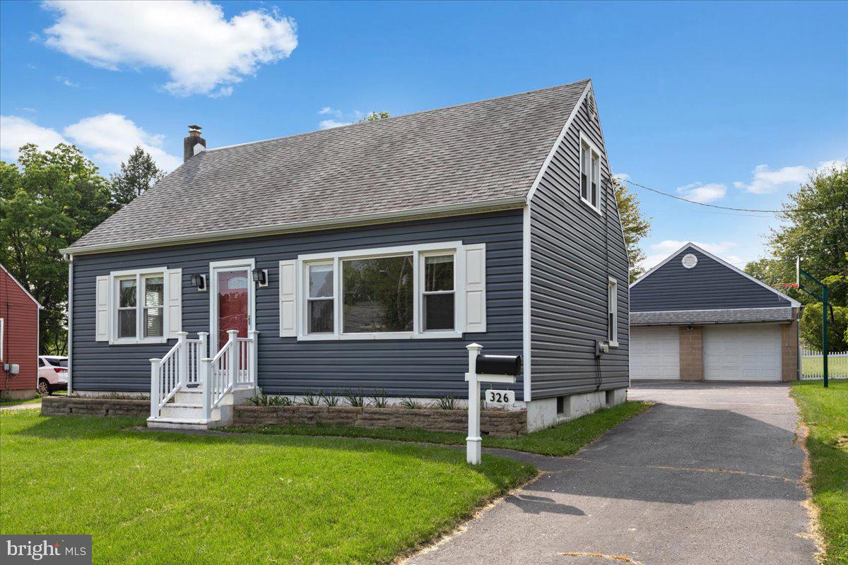 326 Brookhaven Road Brookhaven, PA 19015 - Photo 1 of 21 Welcome home!