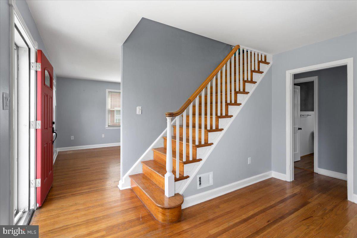326 Brookhaven Road Brookhaven, PA 19015 - Photo 3 of 21 Gallery Image 3
