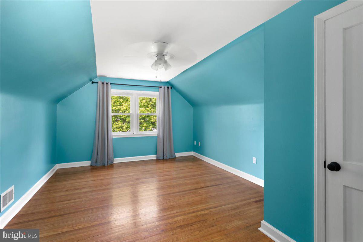 326 Brookhaven Road Brookhaven, PA 19015 - Photo 9 of 21 Main Bedroom