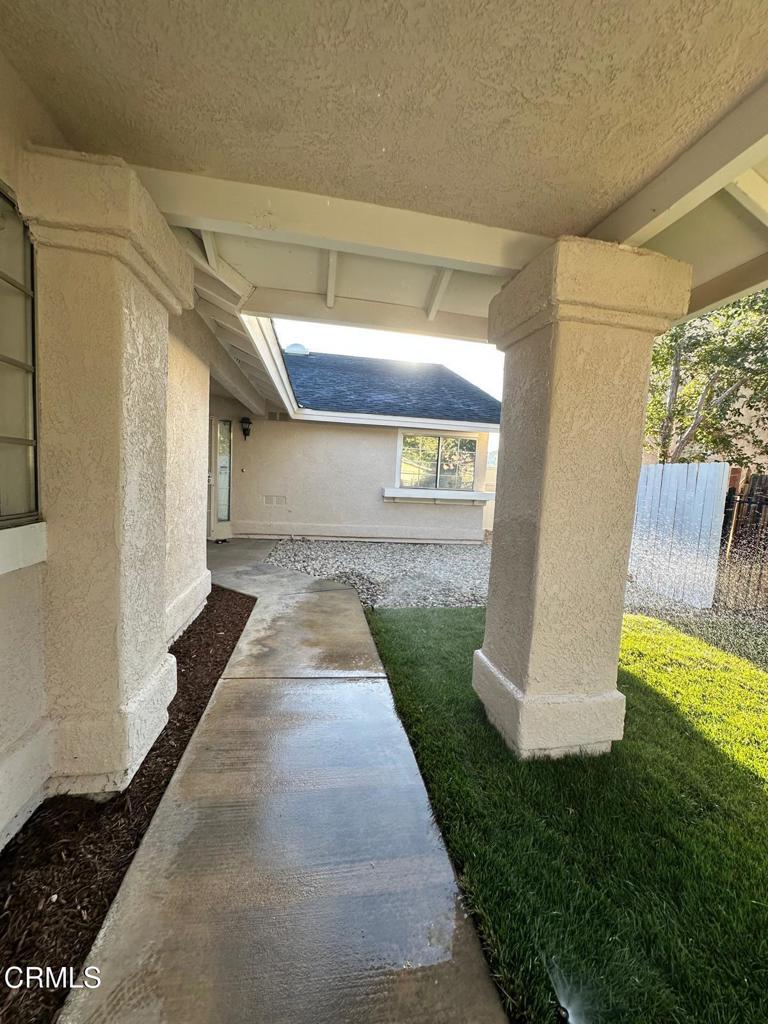 44839 16th Street East Lancaster, CA 93535 - Photo 6 of 53 a view of entryway