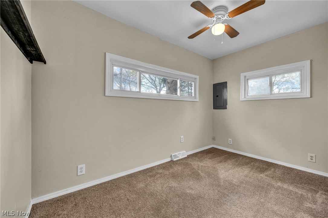 2727 McElwain Road Akron, OH 44312 - Photo 14 of 41 ceiling fan