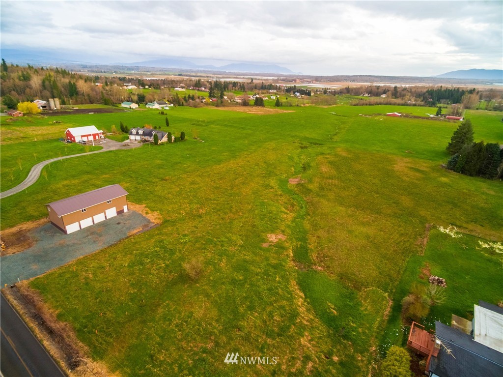 2989 Douglas Road Ferndale, WA 98248 - Photo 4 of 23 Gallery Image 4