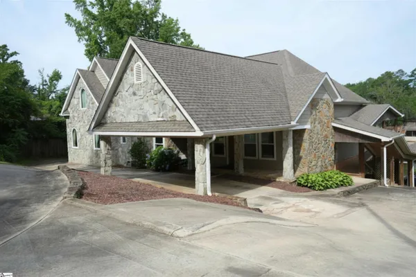 $865,000 | 10 Scout Road, Greenville, SC 29611