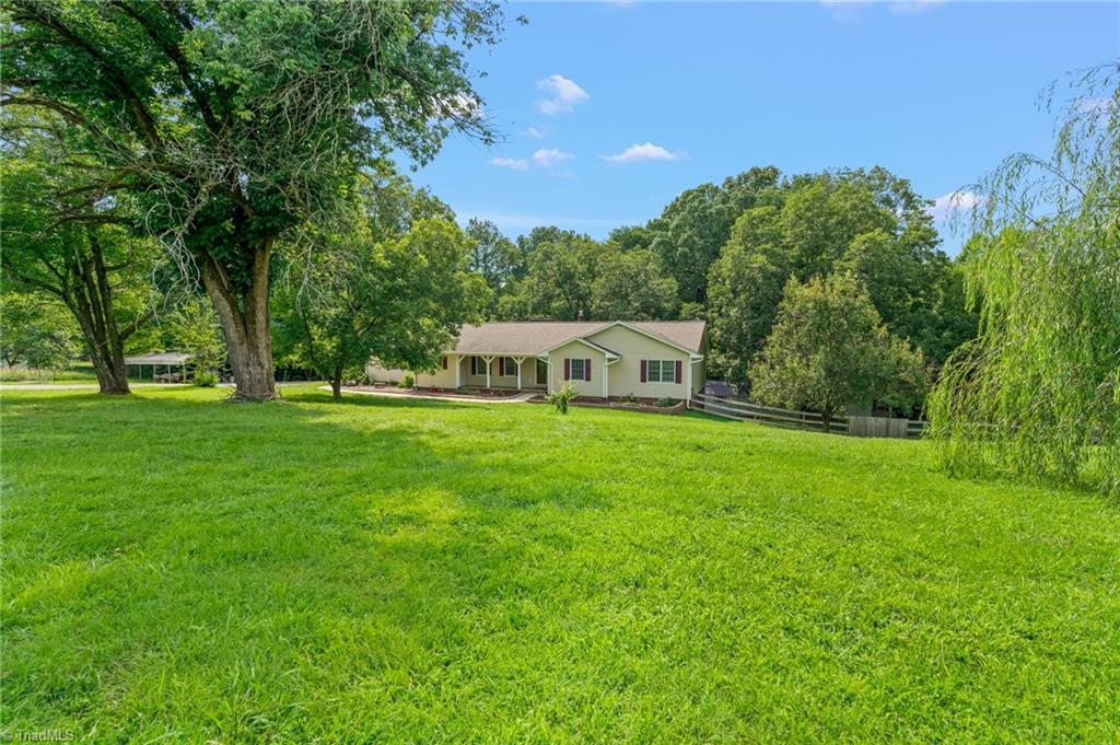 2919 Hoover Hill Road Trinity, NC 27370 - Photo 3 of 50 Gallery Image 3