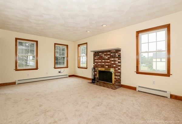 241 High Plain Road Andover, MA 01810 - Photo 9 of 28 Gallery Image 9