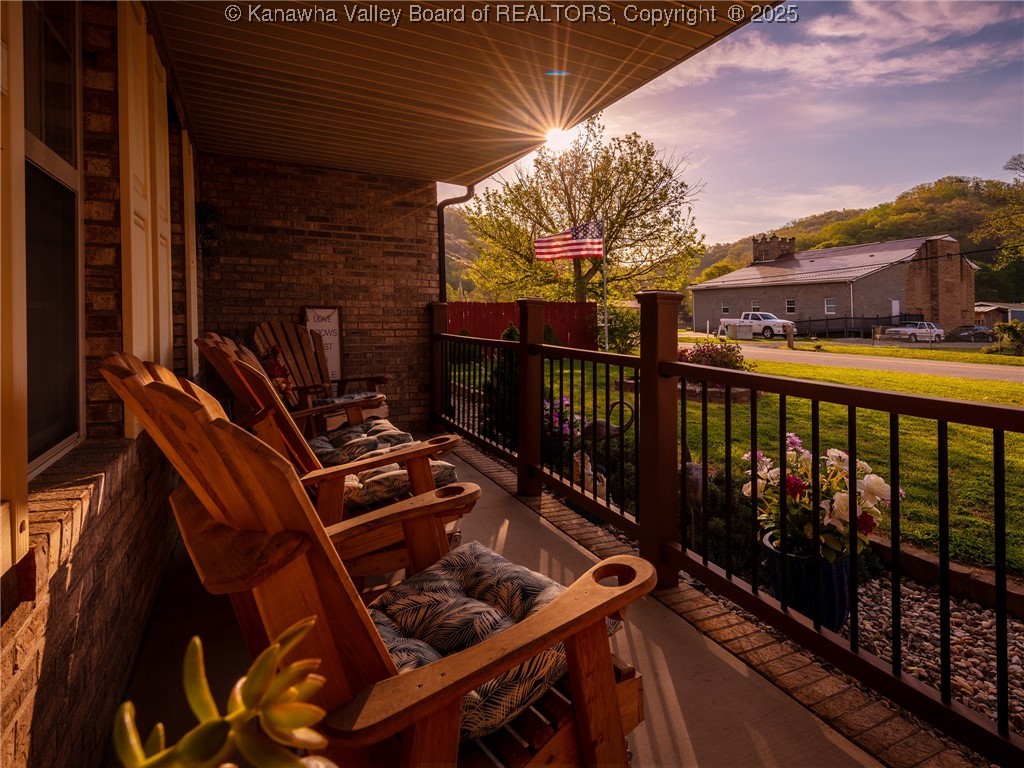 84 Black Betsy Road Poca, WV 25159 - Photo 5 of 22 Gallery Image 5
