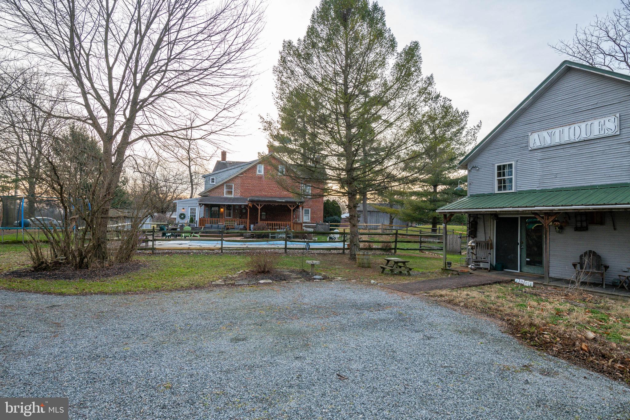 321 Snyder Road Oley, PA 19547 - Photo 4 of 44 Gallery Image 4