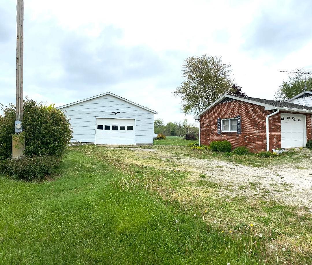 4671 East St Road Bloomfield, IN 47424 - Photo 29 of 34