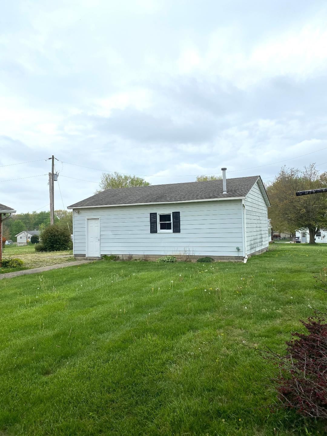 4671 East St Road Bloomfield, IN 47424 - Photo 30 of 34