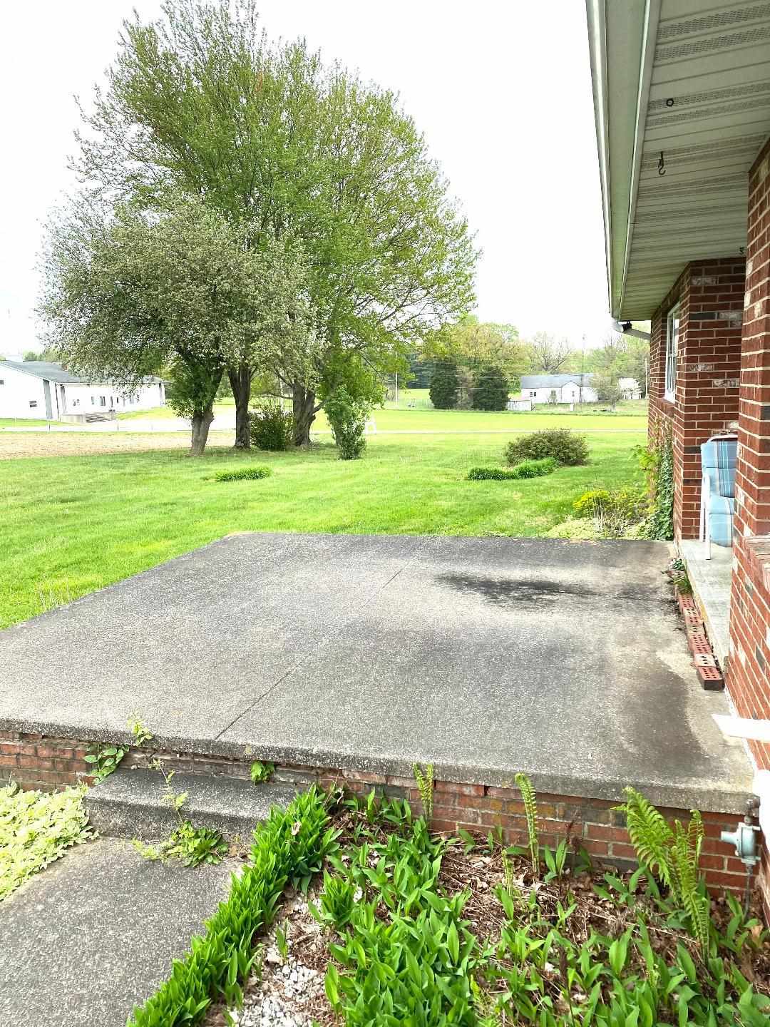 4671 East St Road Bloomfield, IN 47424 - Photo 31 of 34