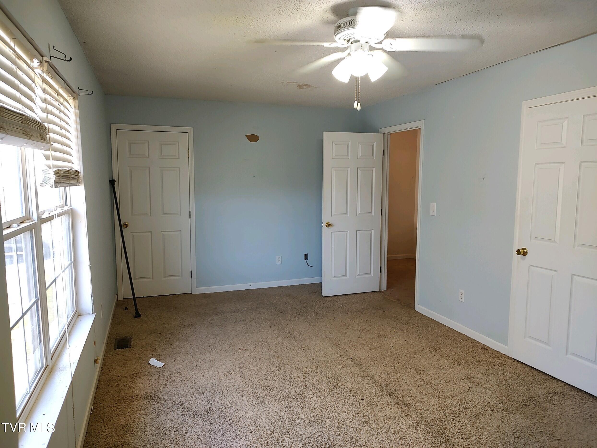 1700 Lone Oak Road, Unit 18 Johnson City, TN 37604 - Photo 11 of 18 IMG_20240311_154522909