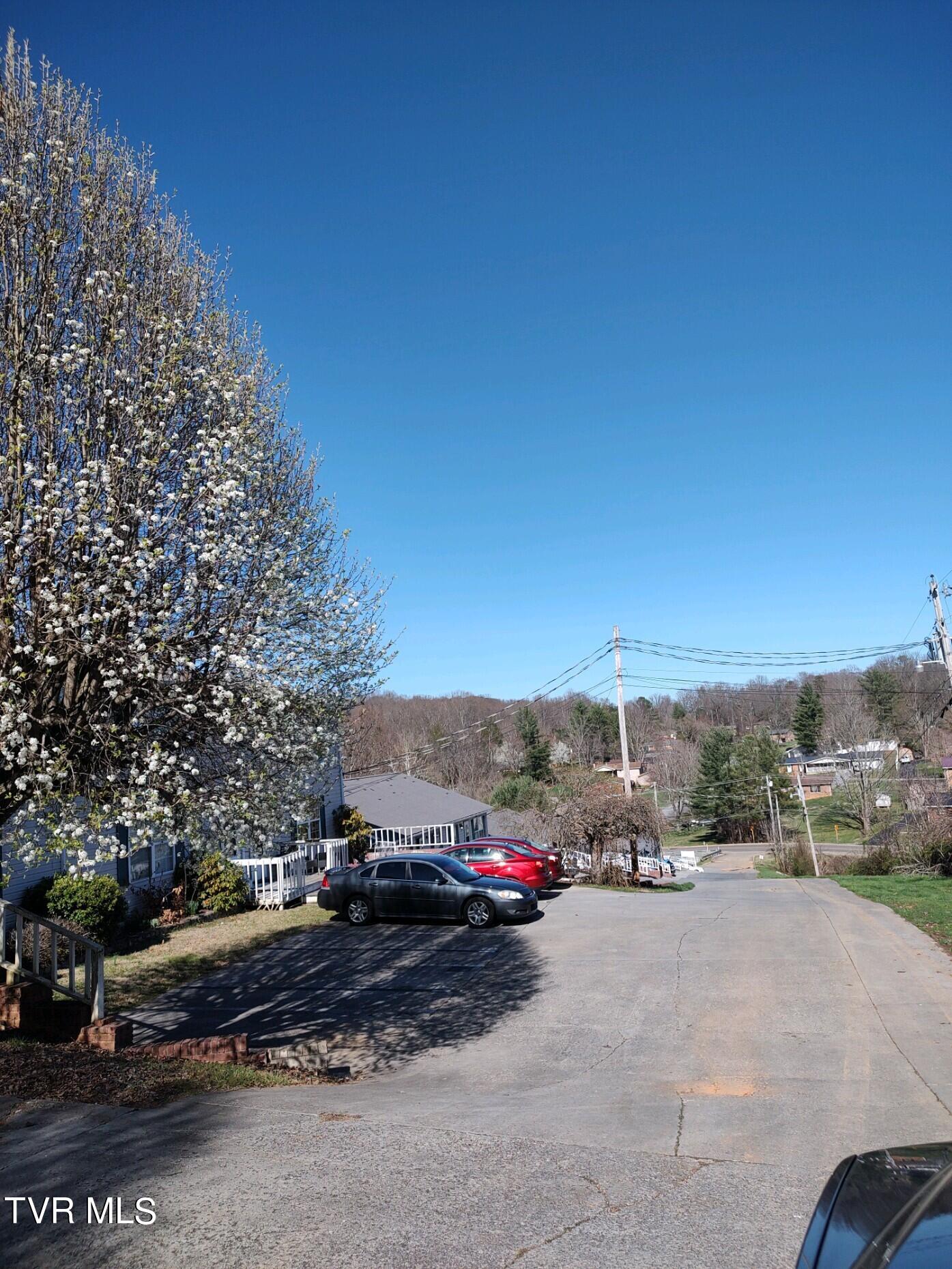 1700 Lone Oak Road, Unit 18 Johnson City, TN 37604 - Photo 18 of 18 IMG_20240311_160505037