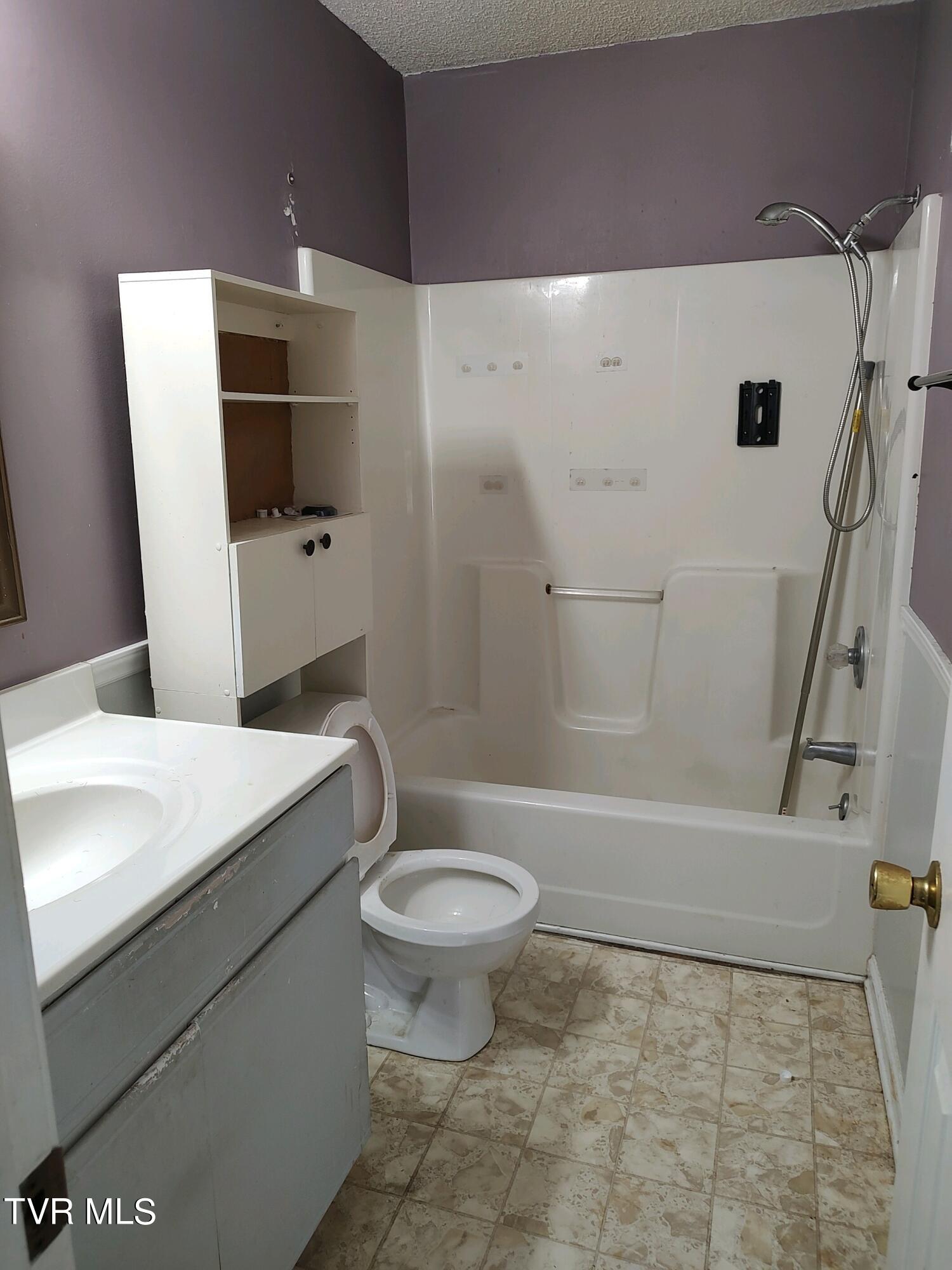 1700 Lone Oak Road, Unit 18 Johnson City, TN 37604 - Photo 10 of 18 IMG_20240311_154442046