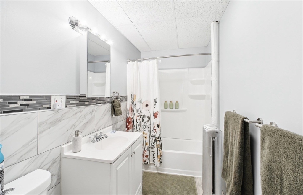422 Chandler Street, Unit 2 Worcester, MA 01602 - Photo 4 of 11