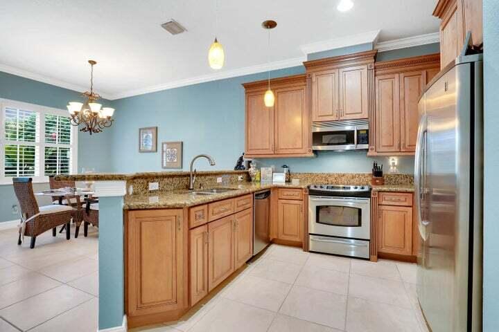 1000 North Us Highway, Unit 805 Jupiter, FL 33477 - Photo 11 of 27 Kitchen