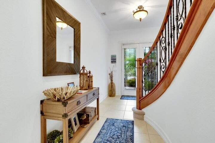 1000 North Us Highway, Unit 805 Jupiter, FL 33477 - Photo 13 of 27 Foyer