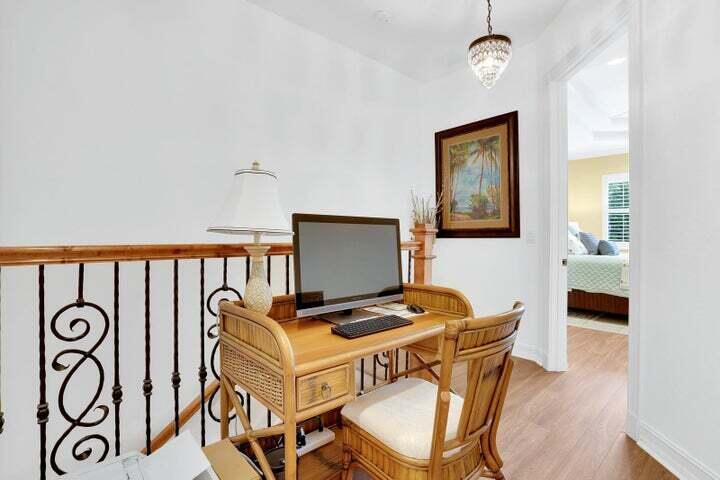 1000 North Us Highway, Unit 805 Jupiter, FL 33477 - Photo 15 of 27 Upstairs Loft Area
