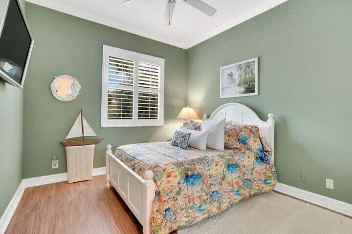 1000 North Us Highway, Unit 805 Jupiter, FL 33477 - Photo 21 of 27 Guest Bedroom