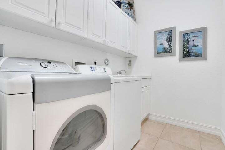 1000 North Us Highway, Unit 805 Jupiter, FL 33477 - Photo 23 of 27 Laundry Room