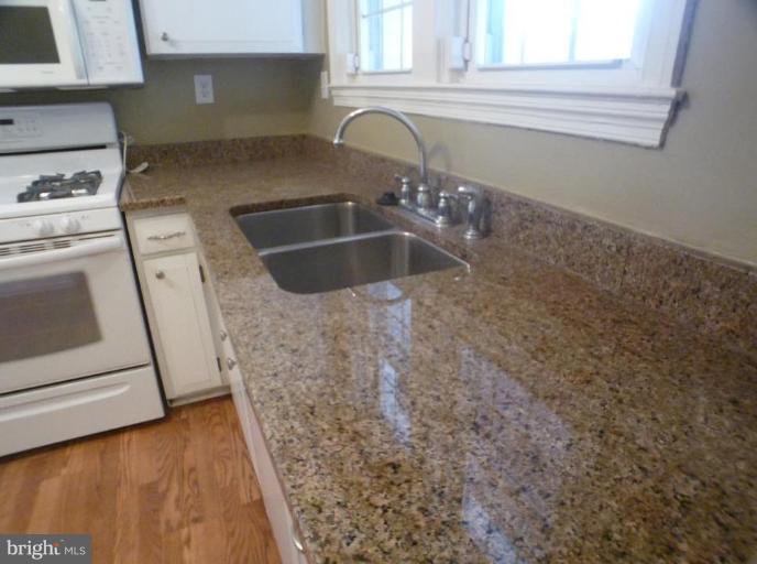 37 Tanglewood Road Catonsville, MD 21228 - Photo 6 of 26 Unique #1