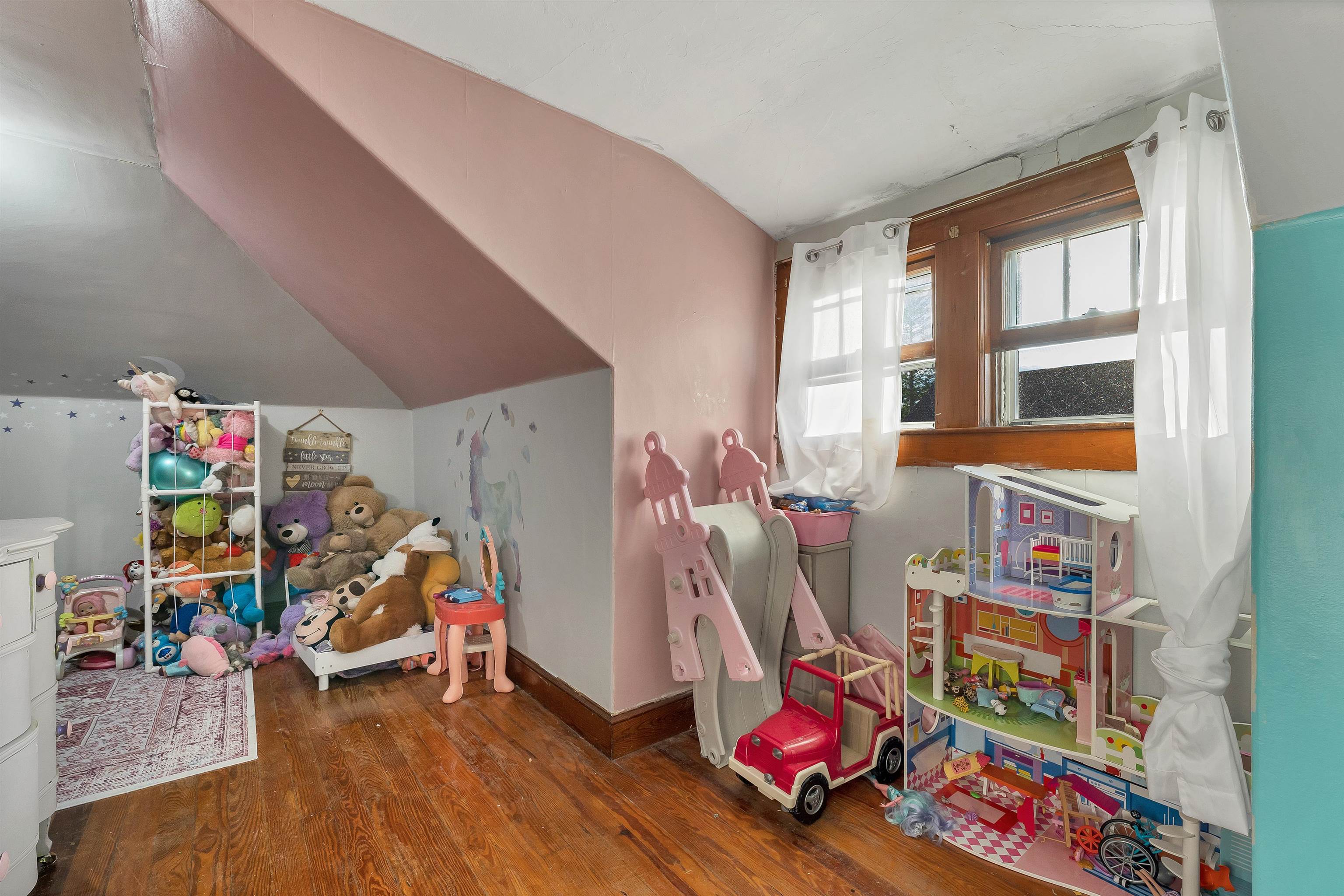 315 Mast Road Manchester, NH 03102 - Photo 15 of 28 Gallery Image 15