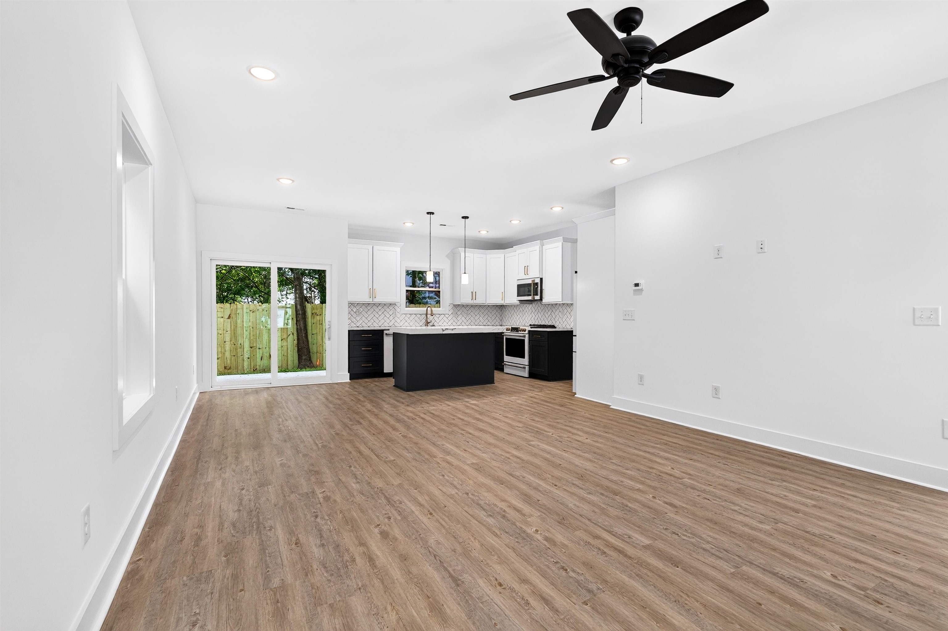 359 Sea Marsh Road Murrells Inlet, SC 29576 - Photo 6 of 49 Gallery Image 6