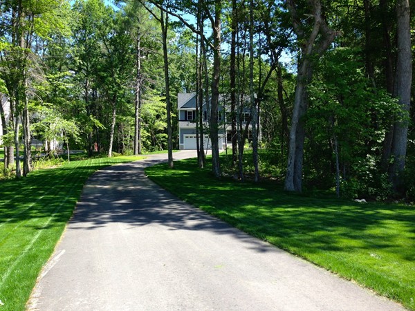 309 Rebecca Road Northbridge, MA 01588 - Photo 2 of 28 Gallery Image 2