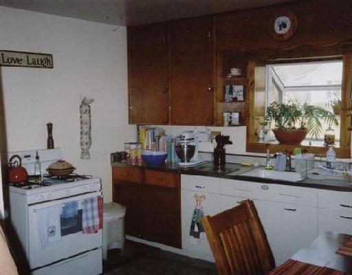292 West Allegheny Road Imperial, PA 15126 - Photo 2 of 8 Kitchen.