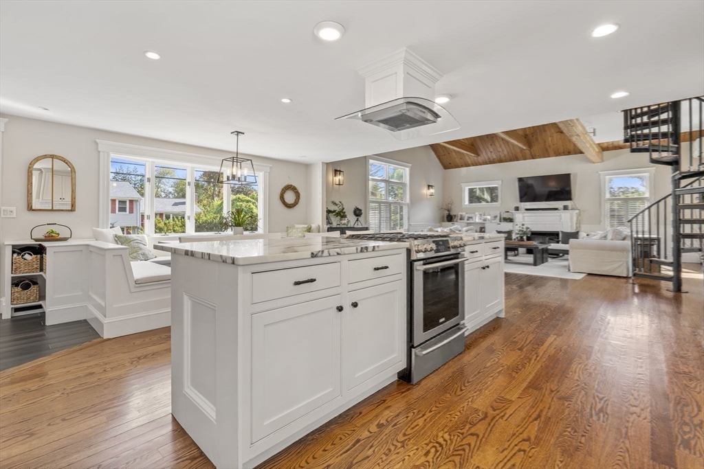 11 Crowley Road Burlington, MA 01803 - Photo 6 of 42 Gallery Image 6