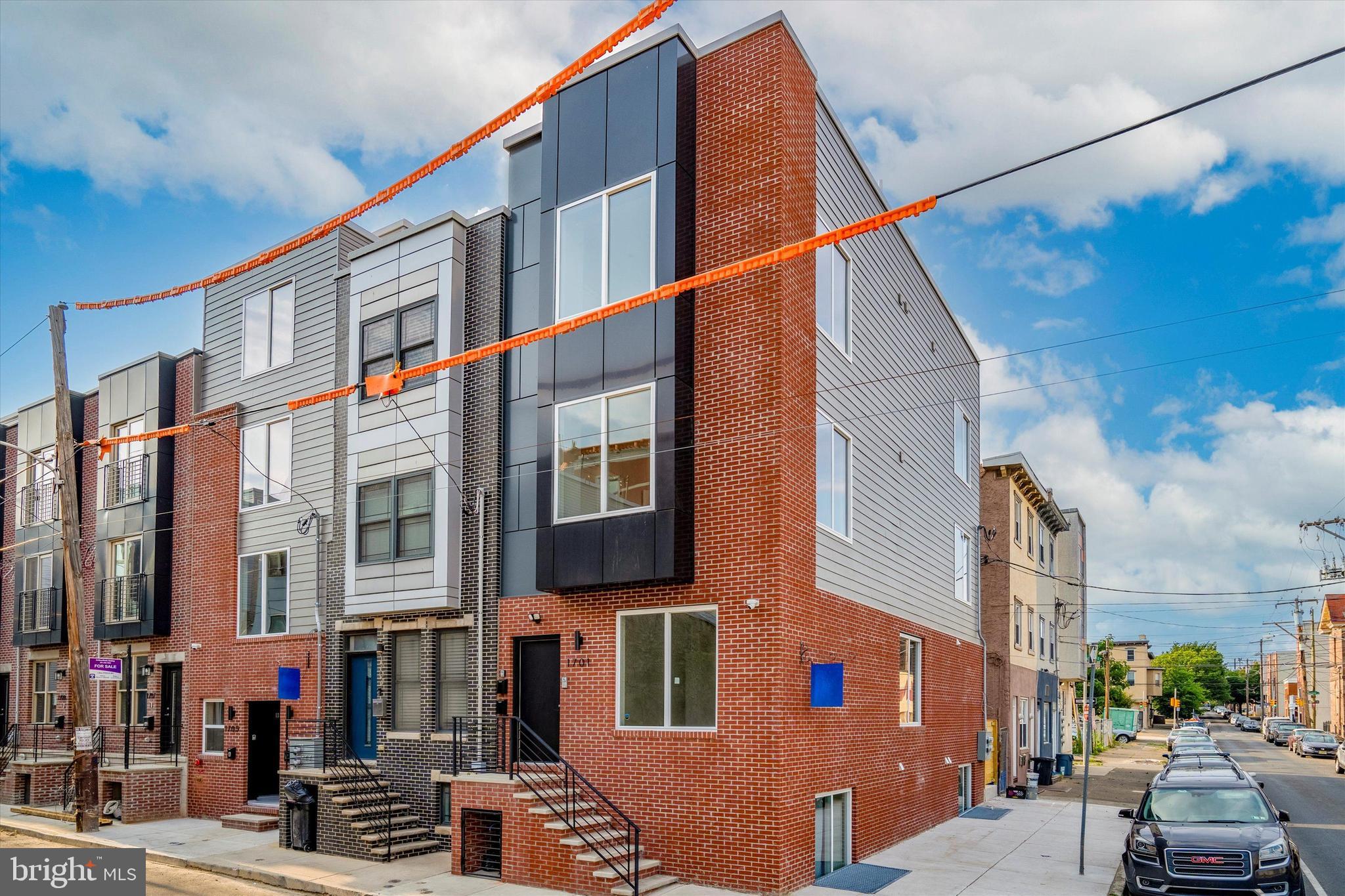a street corner of a building with a street