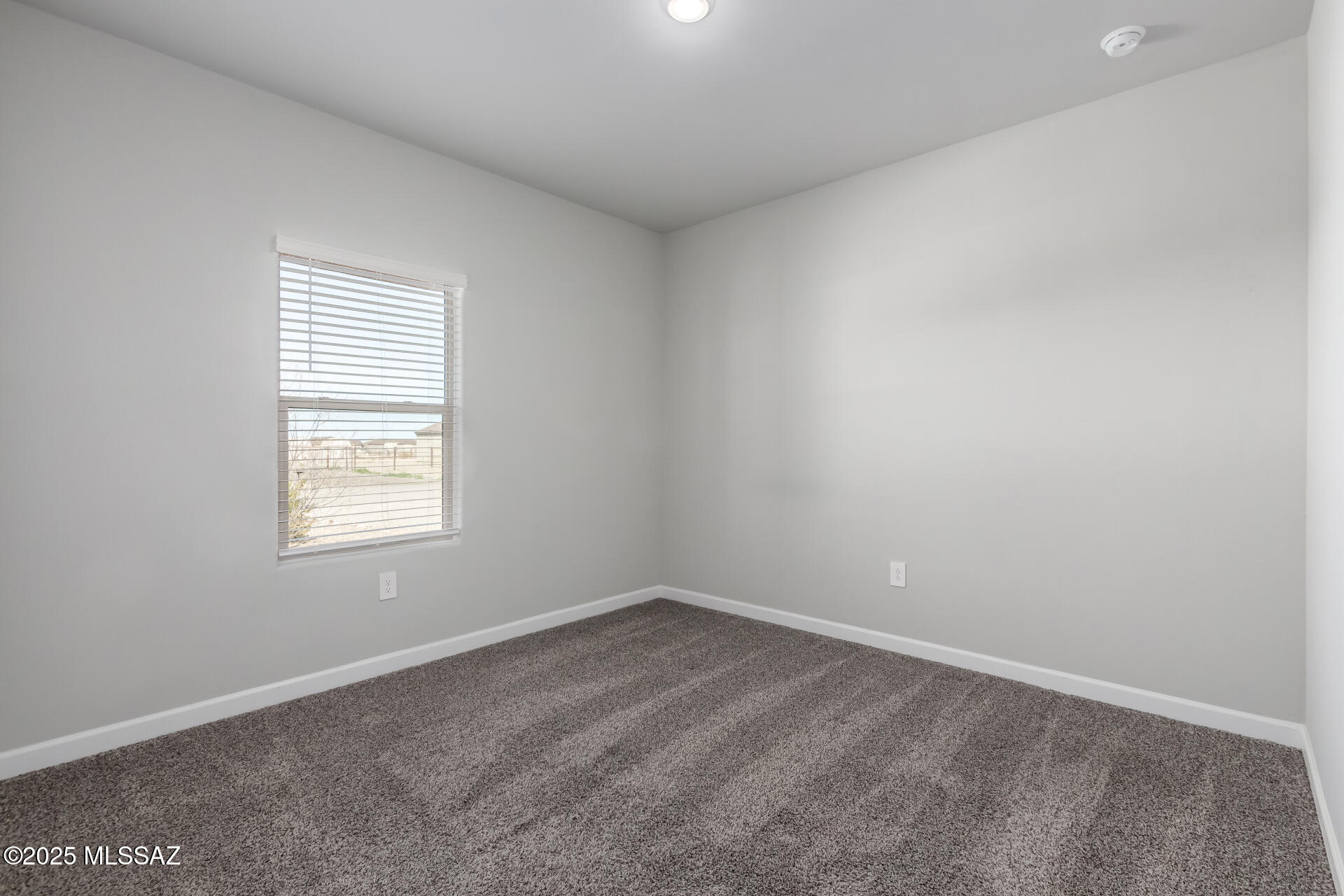 17141 West Gatling Road Marana, AZ 85653 - Photo 13 of 37