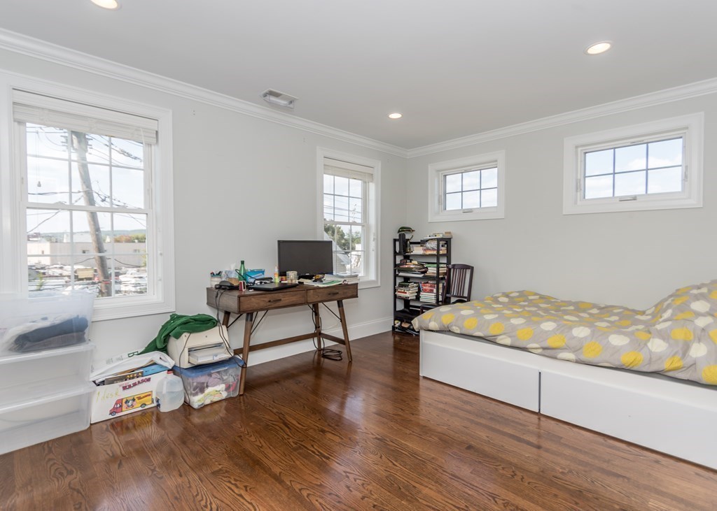 12 Cedar Street, Unit 1 Waltham, MA 02453 - Photo 21 of 33