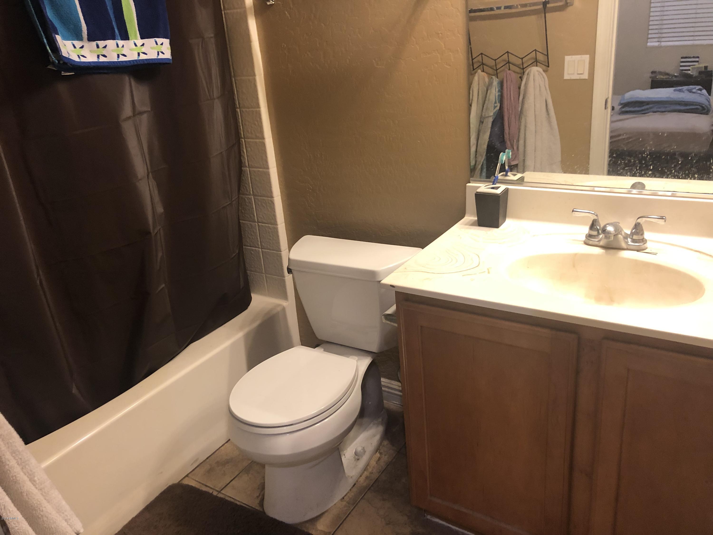 1406 West Fremont Rd. Phoenix, AZ 85041 - Photo 13 of 15 645DCBF6-9067-4E76-B8B5-D582EADFF5F8