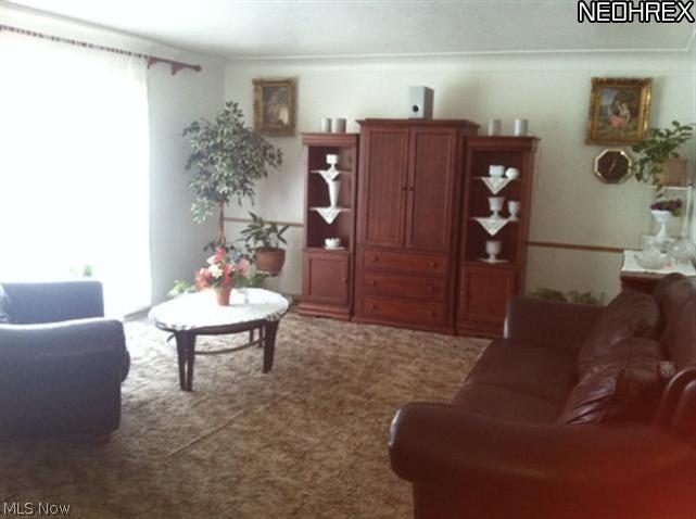 10605 Snow Road Parma Heights, OH 44130 - Photo 3 of 18