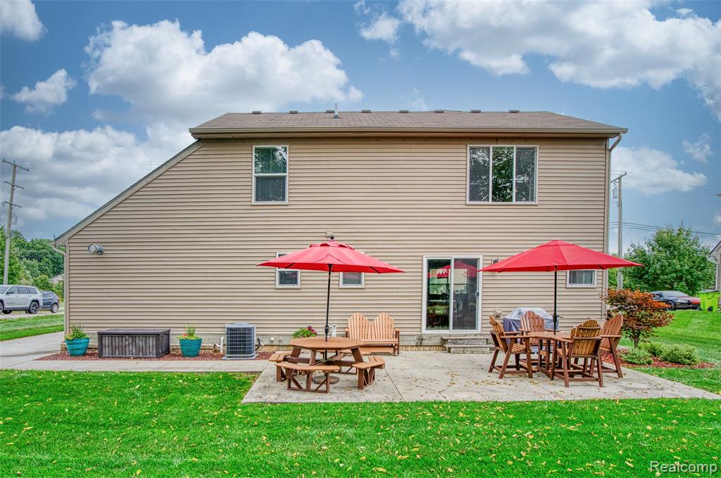 24699 Martindale Road South Lyon, MI 48178 - Photo 6 of 34 Gallery Image 6