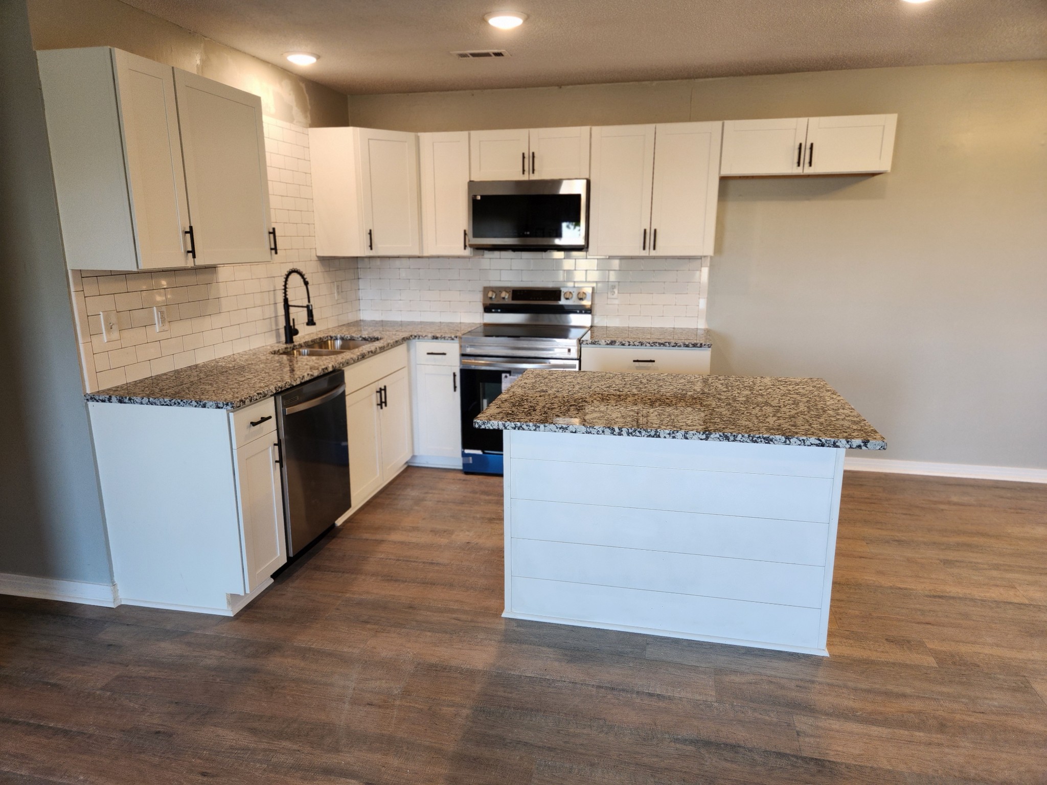 3489 Gimlet Road Lawrenceburg, TN 38464 - Photo 3 of 25