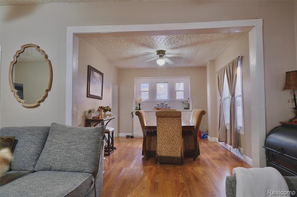 54 Abbott Street River Rouge, MI 48218 - Photo 6 of 21