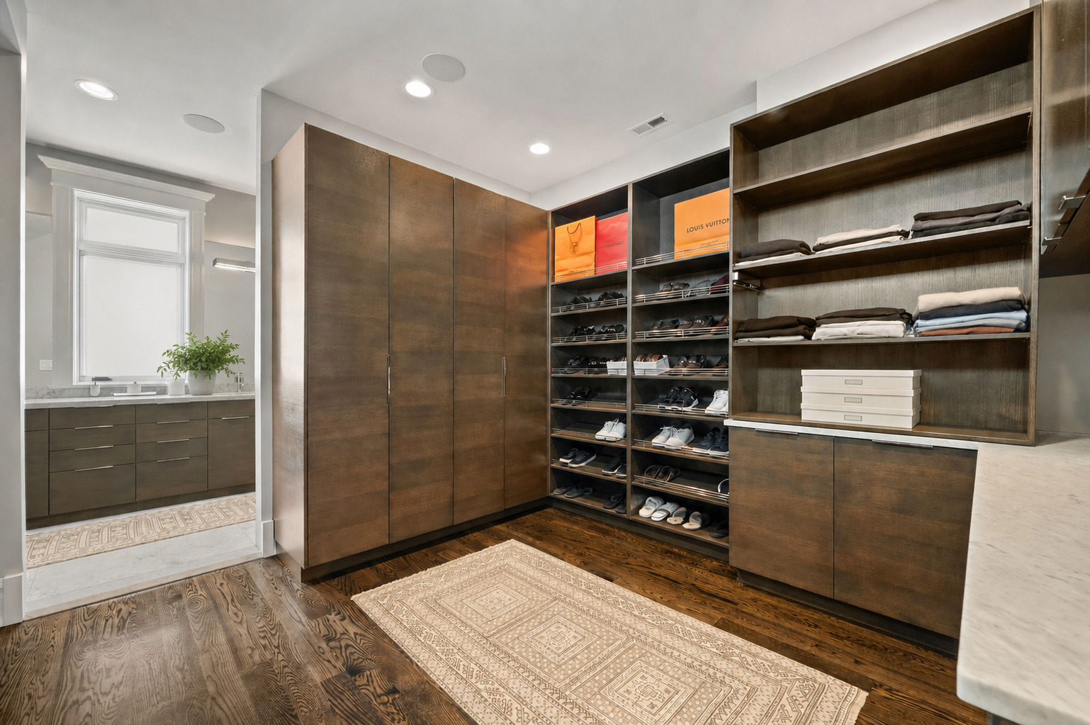 652 West Sheridan Road Chicago, IL 60613 - Photo 30 of 60