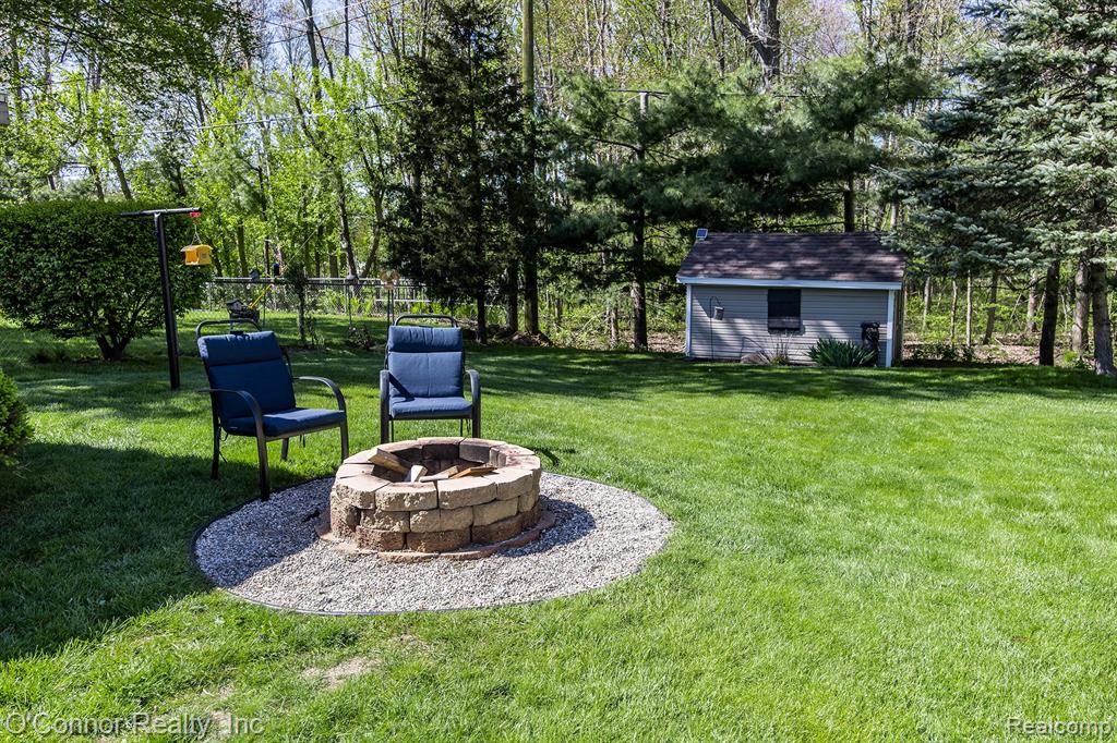 4234 Atkins Road Port Huron, MI 48060 - Photo 30 of 36 Gallery Image 30
