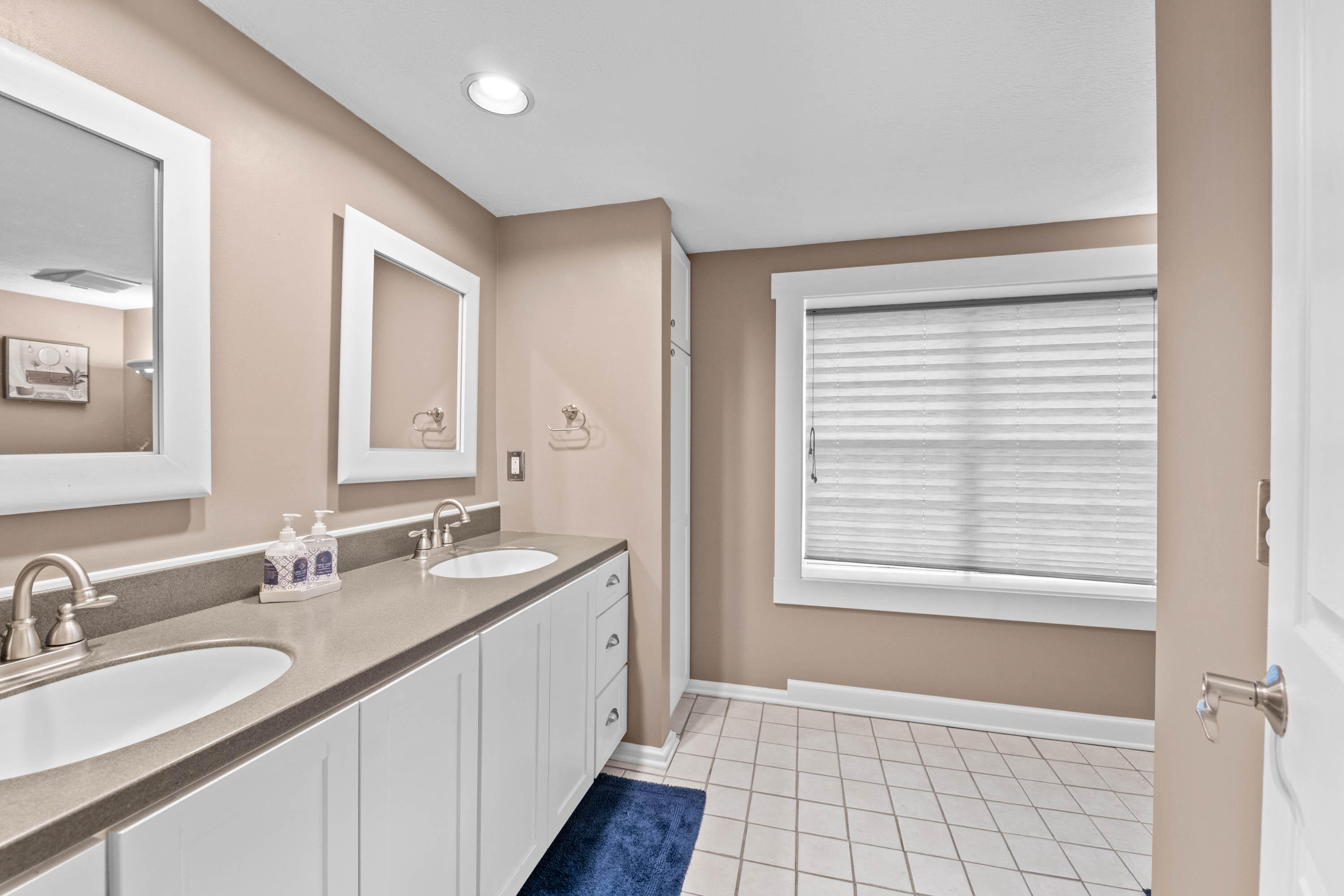 998 Lewiston Road West Gardiner, ME 04345 - Photo 19 of 41 first floor full bath