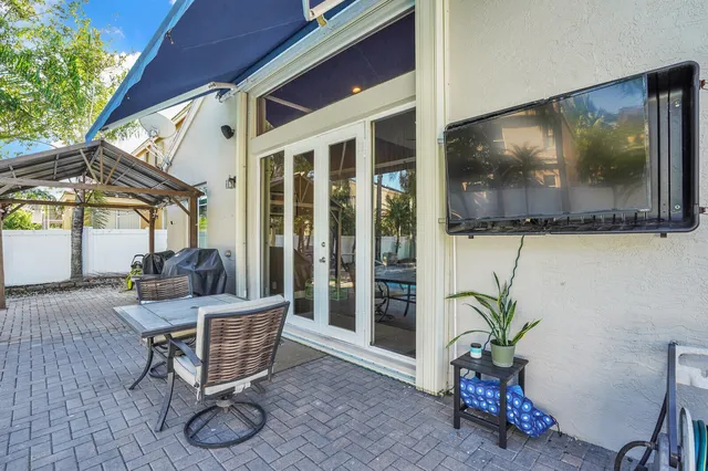 $550,000 | 10105 Clubhouse Turn Road, Lake Worth, FL 33449