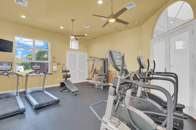 $550,000 | 10105 Clubhouse Turn Road, Lake Worth, FL 33449