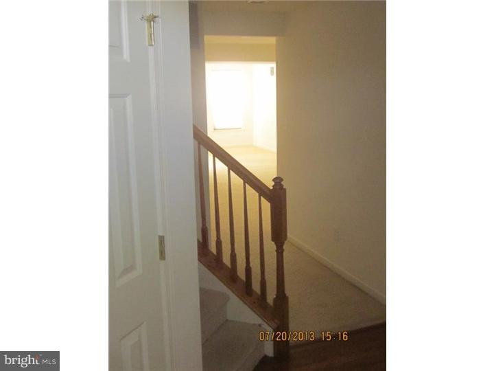 35 Falcon Lane Riverside, NJ 08075 - Photo 2 of 18 Gallery Image 2