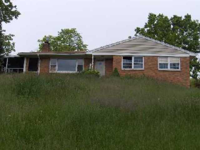 2120 Snyder Domer Road Springfield, OH 45502 - Photo 2 of 2