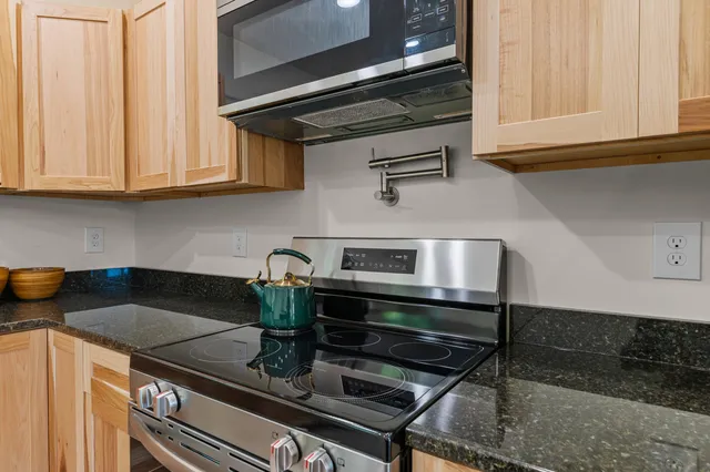 $384,900 | 410 Peltoma Avenue, Pittsfield, ME 04967